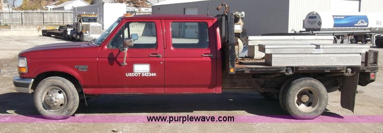 image for item B5061 1996 Ford F350 XLT crew cab pickup truck