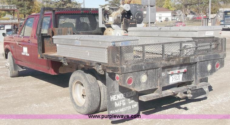 image for item B5061 1996 Ford F350 XLT crew cab pickup truck