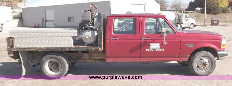 image for item B5061 1996 Ford F350 XLT crew cab pickup truck