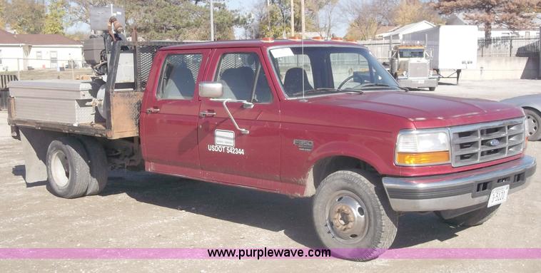 image for item B5061 1996 Ford F350 XLT crew cab pickup truck