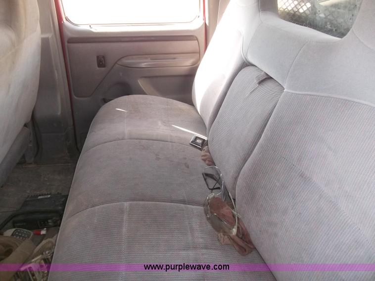 image for item B5061 1996 Ford F350 XLT crew cab pickup truck