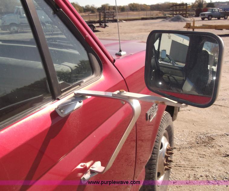 image for item B5061 1996 Ford F350 XLT crew cab pickup truck