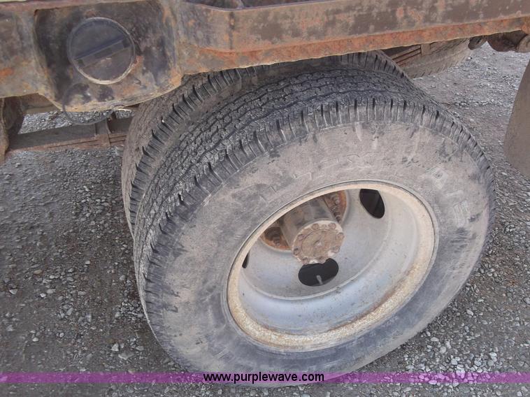 image for item B5061 1996 Ford F350 XLT crew cab pickup truck