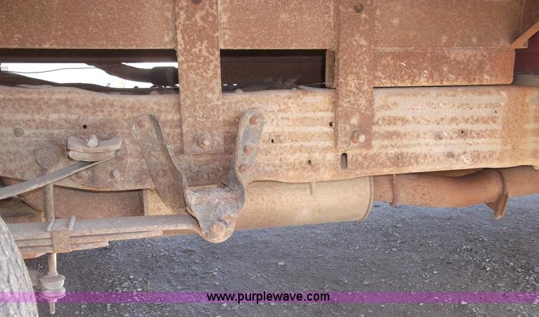 image for item B5061 1996 Ford F350 XLT crew cab pickup truck