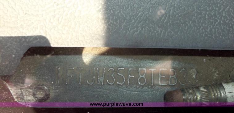 image for item B5061 1996 Ford F350 XLT crew cab pickup truck