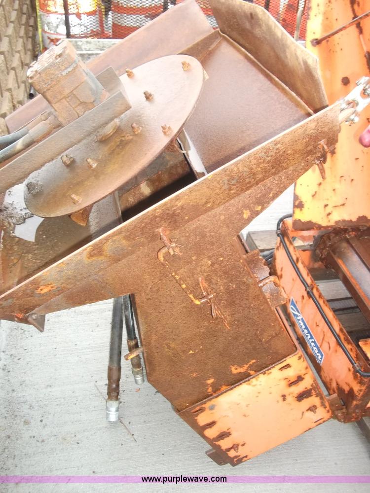 image for item B5064 1999 Warren salt spreader