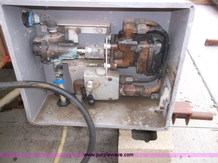 image for item B5065 Swenson stainless steel salt spreader