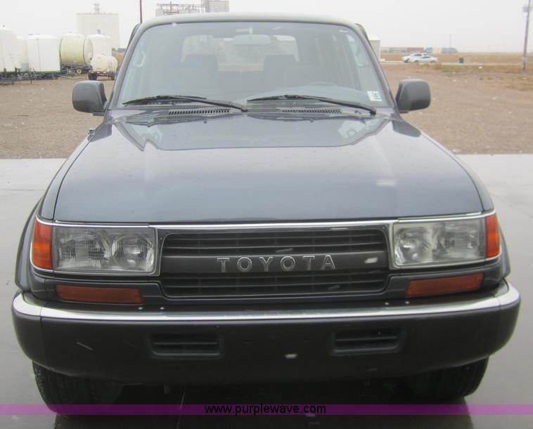 image for item B5546 1994 Toyota Land Cruiser SUV