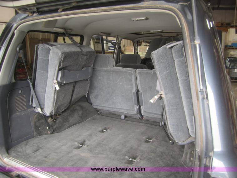 image for item B5546 1994 Toyota Land Cruiser SUV