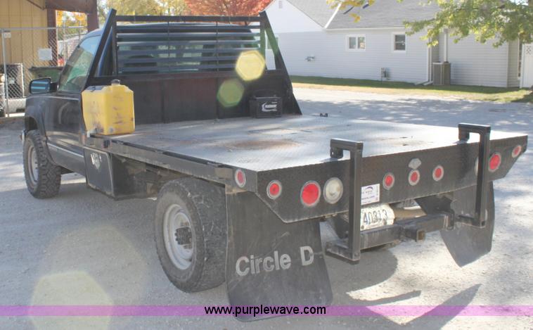 image for item B8617 2000 Chevrolet K3500LS  pickup truck