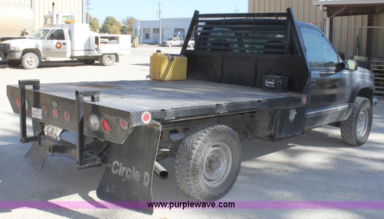 image for item B8617 2000 Chevrolet K3500LS  pickup truck
