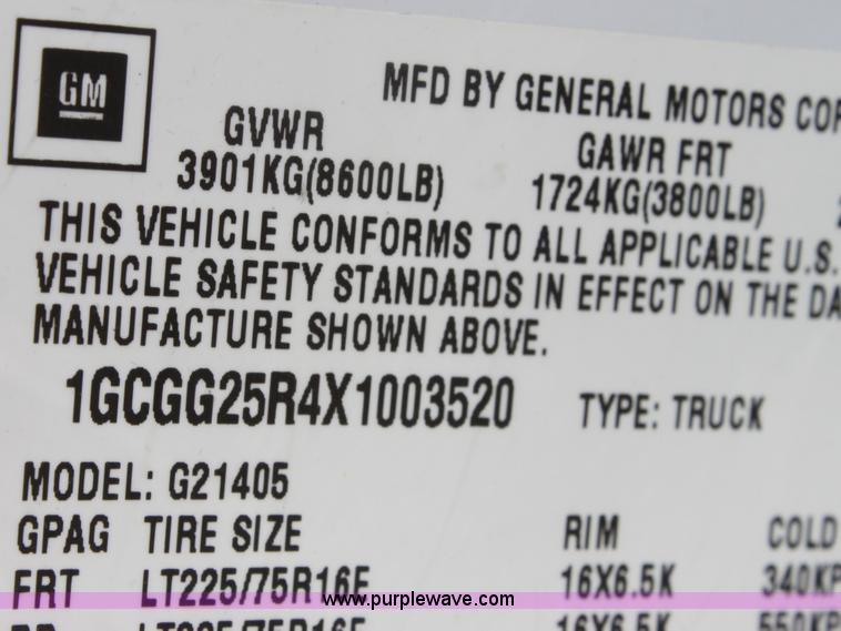 image for item B8662 1999 Chevrolet Express G2500 cargo van