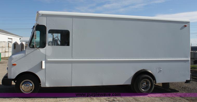 image for item B8664 1987 Ford E350 panel van