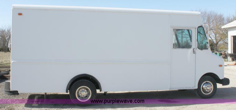 image for item B8664 1987 Ford E350 panel van