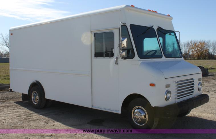 image for item B8664 1987 Ford E350 panel van