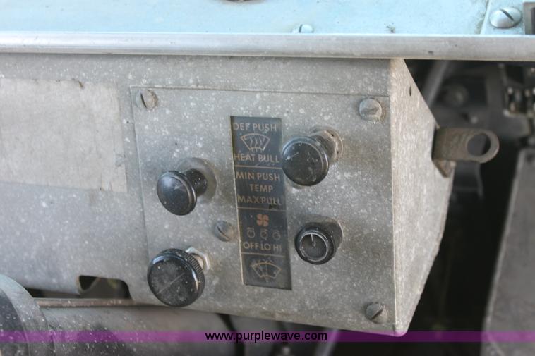 image for item B8664 1987 Ford E350 panel van