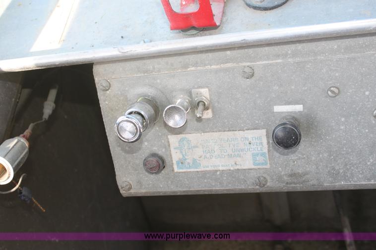 image for item B8664 1987 Ford E350 panel van