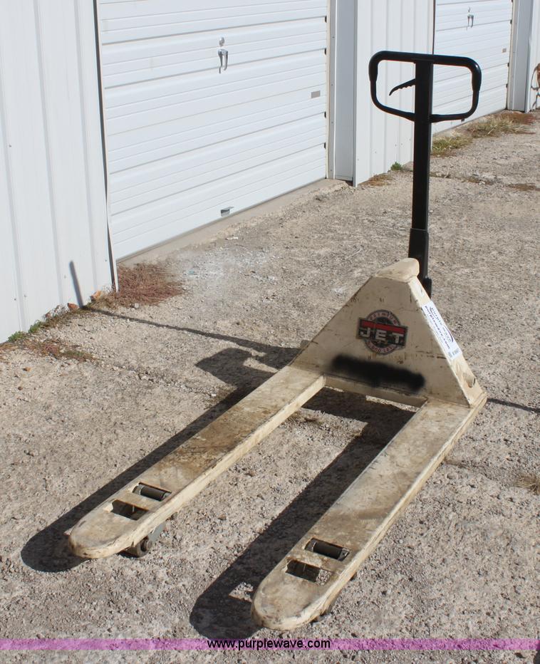 image for item B8667 Jet pallet jack