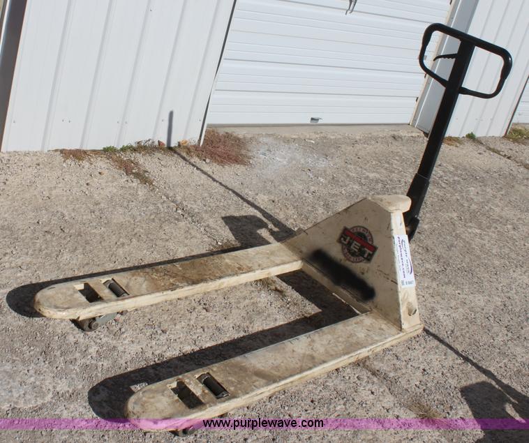 image for item B8667 Jet pallet jack