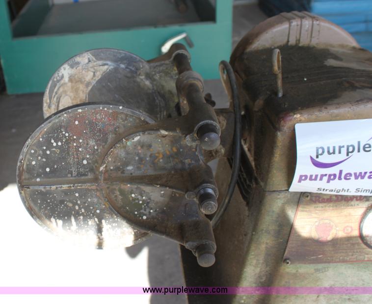 image for item B8670 Red Devil paint shaker