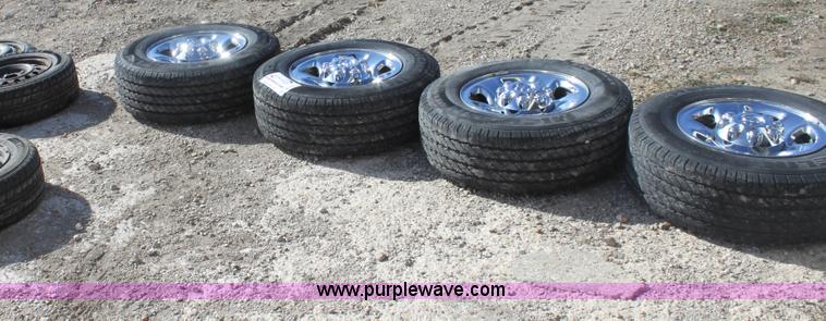 image for item B8673 Assorted tires and wheels
