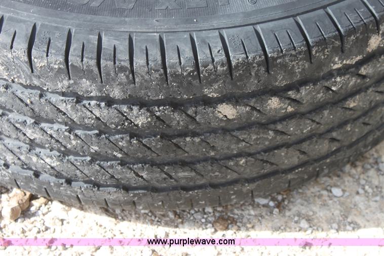 image for item B8673 Assorted tires and wheels
