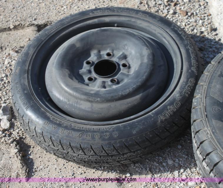 image for item B8673 Assorted tires and wheels