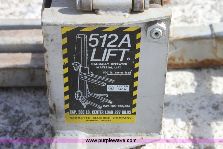 image for item B8674 Vermette machine company 512A material lift