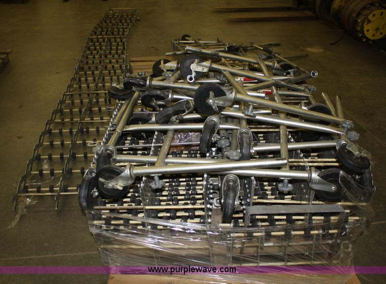 image for item B9438 Expandable box conveyor