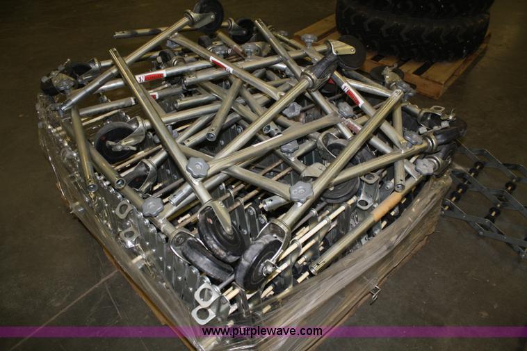 image for item B9438 Expandable box conveyor