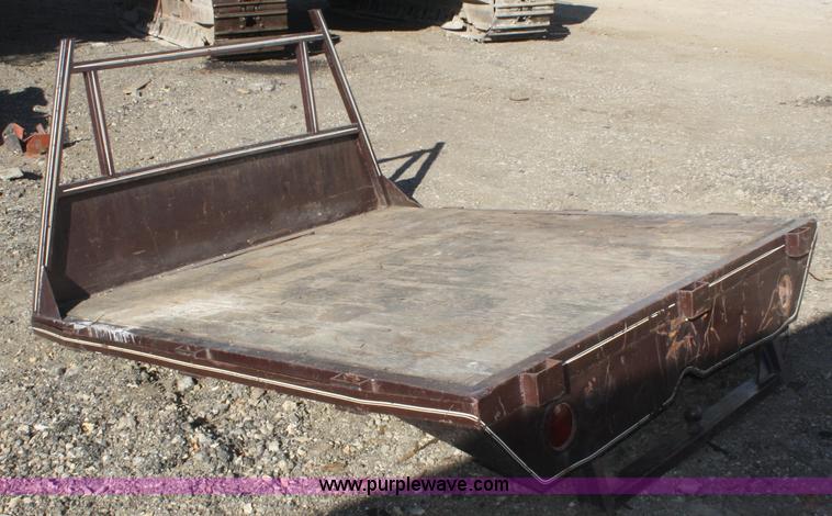 image for item B9439 Pickup truck flatbed