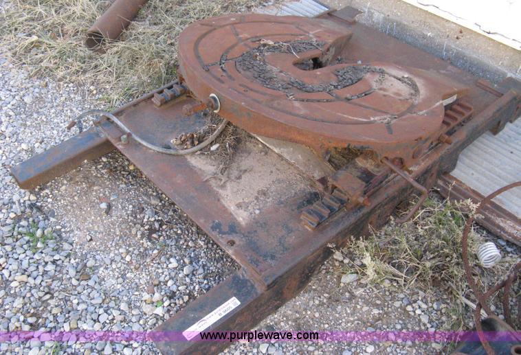 image for item B9605 Fifth wheel plate