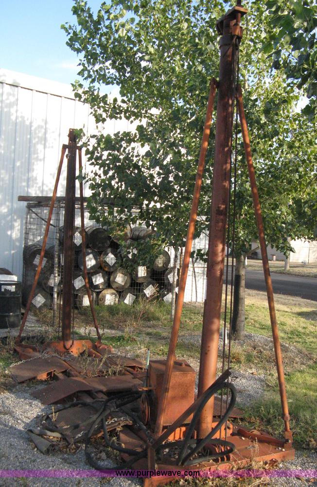 image for item B9606 Energy Manuf. truck lift