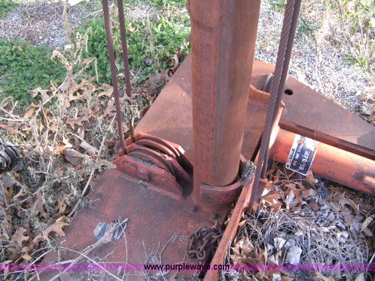 image for item B9606 Energy Manuf. truck lift