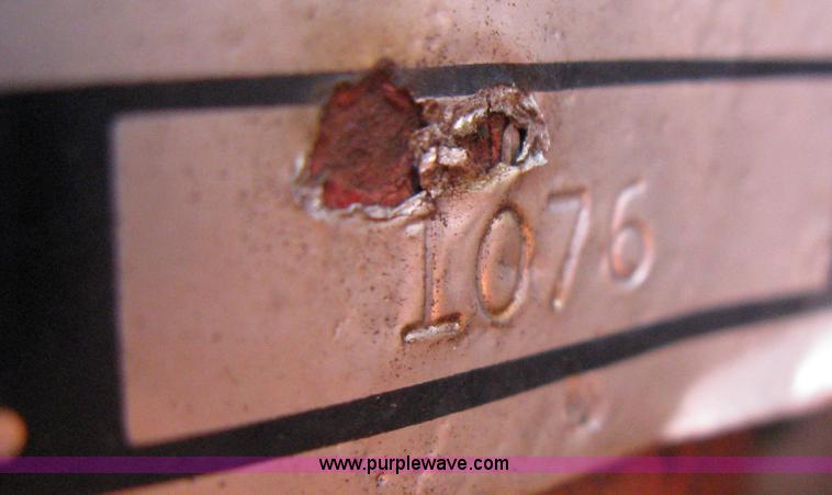 image for item B9606 Energy Manuf. truck lift