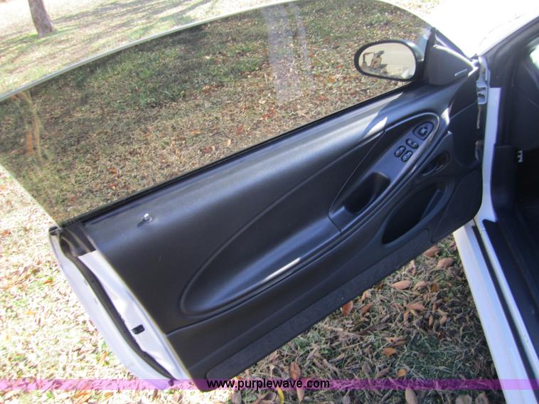 image for item C5197 2004 Ford Mustang Mach 1