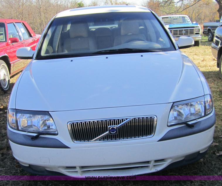 image for item C5200 2000 Volvo S80 T6