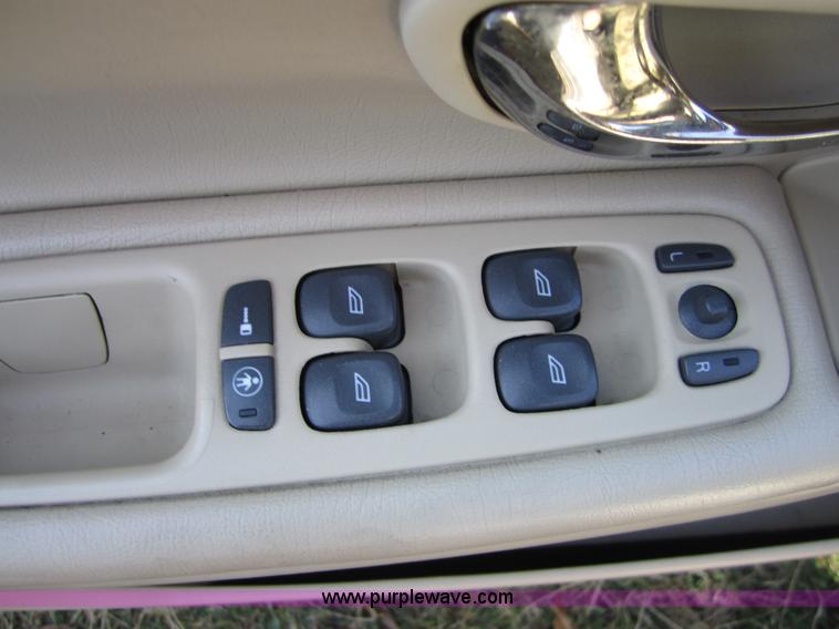 image for item C5200 2000 Volvo S80 T6