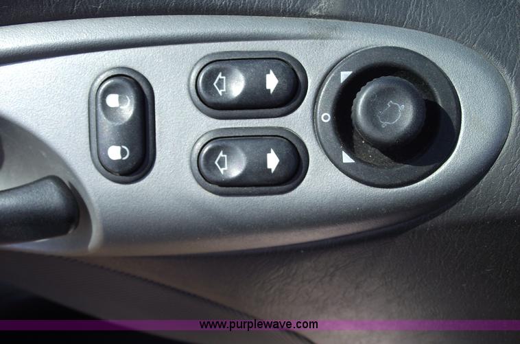 image for item C5724 2000 Mercury Cougar