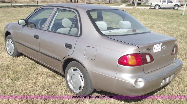 image for item C5725 1998 Toyota Corolla CE