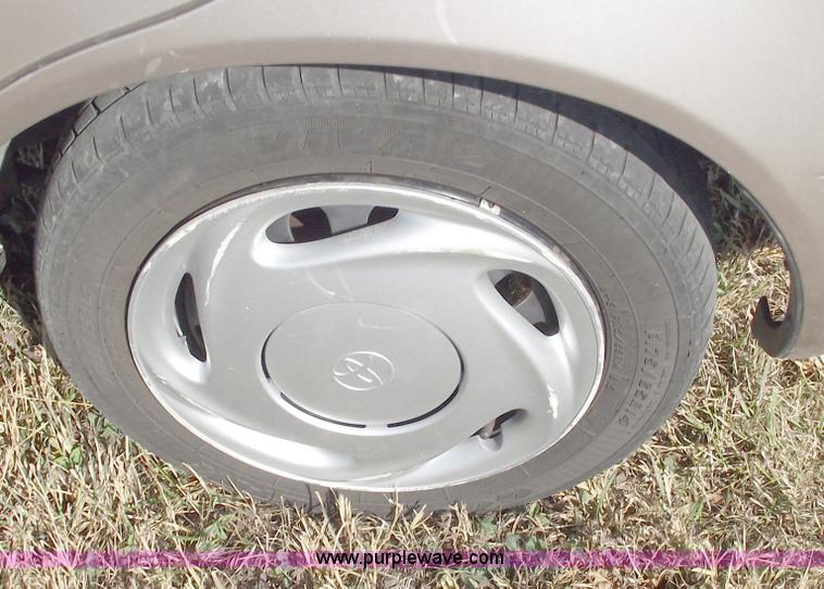 image for item C5725 1998 Toyota Corolla CE