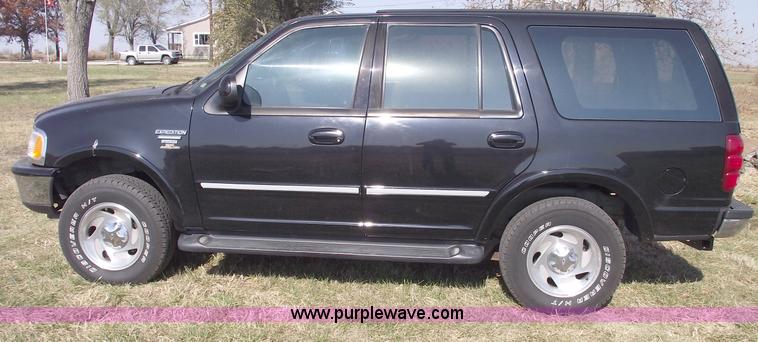 image for item C5729 1997 Ford Expedition XLT SUV