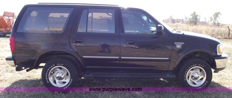 image for item C5729 1997 Ford Expedition XLT SUV