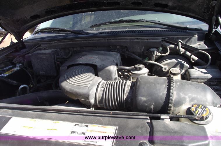 image for item C5729 1997 Ford Expedition XLT SUV