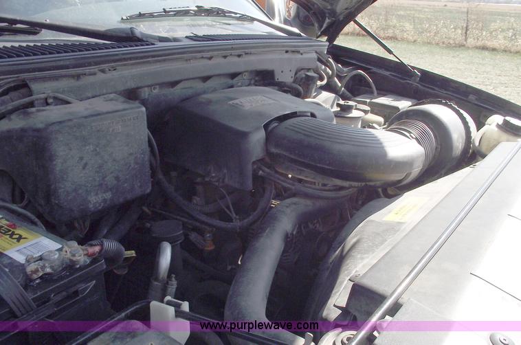 image for item C5729 1997 Ford Expedition XLT SUV