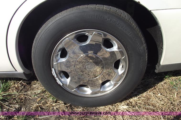 image for item C5739 2001 Cadillac DeVille DHS