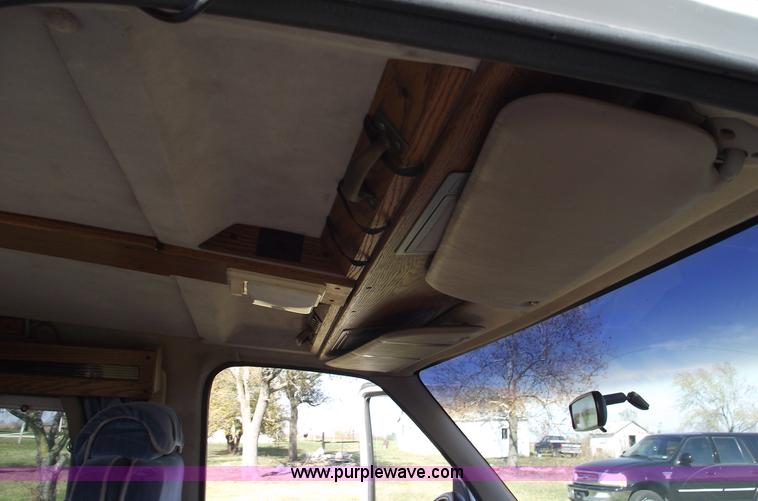 image for item C5741 1992 Ford Econoline E150 van