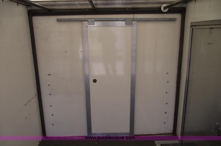 image for item C5765 2004 Chevrolet G3500 Express box truck