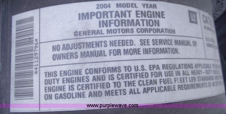 image for item C5765 2004 Chevrolet G3500 Express box truck