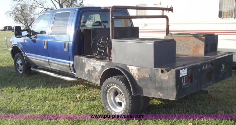 image for item C5774 1999 Ford F350 crew cab pickup truck